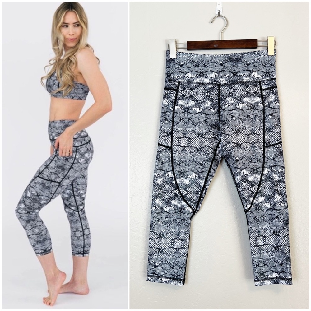 •ZYIA• Cobra‎ Metallic Pocket Light N Tight Hi-Rise Capri 20" Leggings Size 8-10